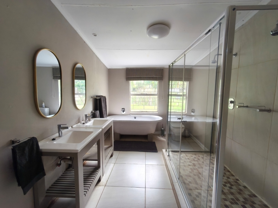 4 Bedroom Property for Sale in Groot Marico North West